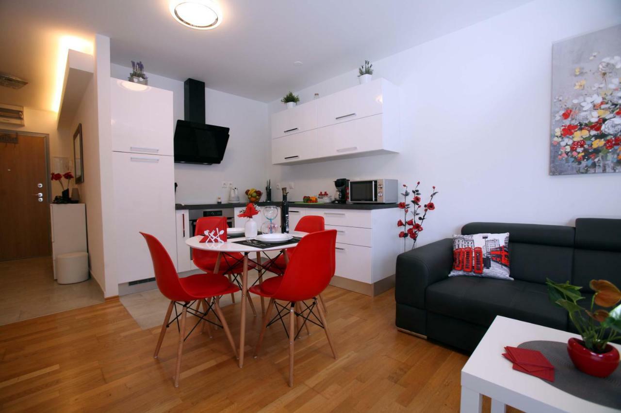Apartment West ริเยกา ภายนอก รูปภาพ
